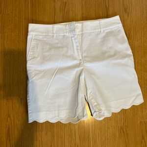 Talbots White Scalloped Hem Shorts